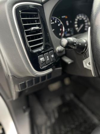 Mitsubishi Outlander III Рестайлинг 2 с пробегом 2017 года, цена 1 999 000 рублей, 138780 км, внедорожник, Автокод Объявления