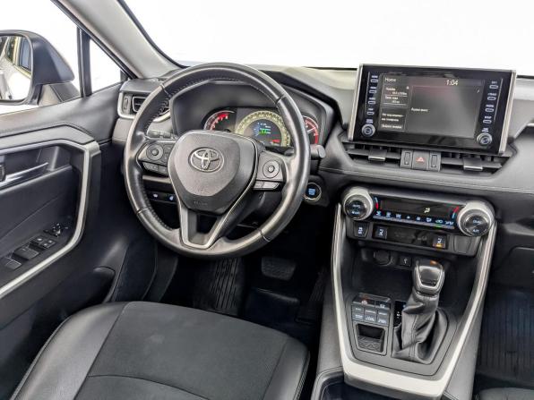 Toyota RAV4 V (XA50) с пробегом 2021 года, цена 3 205 000 рублей, 77286 км, внедорожник, Автокод Объявления