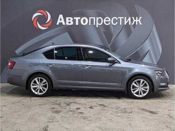 Skoda Octavia III (A7) Рестайлинг с пробегом 2019 года, цена 1 695 000 рублей, 207137 км, лифтбек, Автокод Объявления