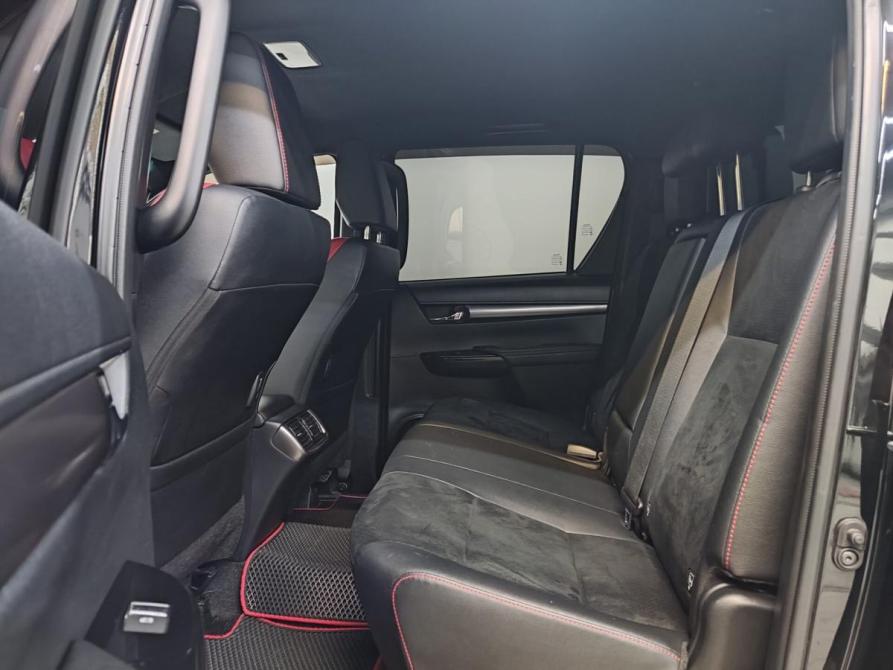 Toyota Hilux VIII Рестайлинг 2 Барнаул  - изображение 17
