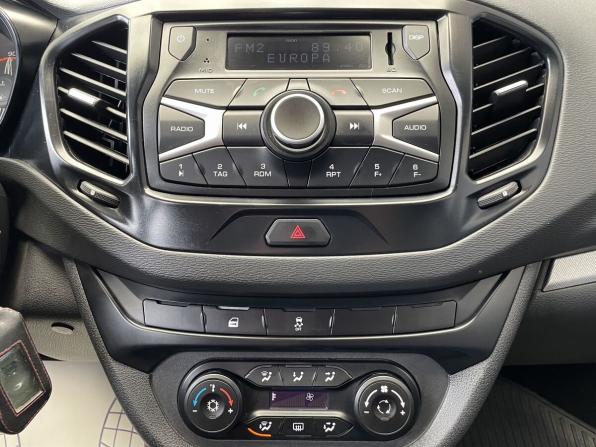 Lada (ВАЗ) Vesta I с пробегом 2019 года, цена 997 000 рублей, 105111 км, универсал, Автокод Объявления