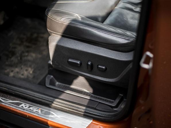 Ford Kuga II с пробегом 2013 года, цена 940 000 рублей, 219307 км, внедорожник, Автокод Объявления