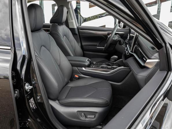 Toyota Highlander IV (XU70) с пробегом 2025 года, цена 5 250 000 рублей, 32 км, внедорожник, Автокод Объявления