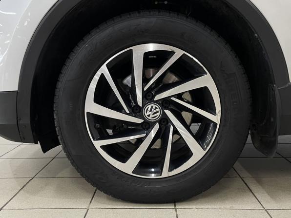 Volkswagen Tiguan II с пробегом 2017 года, цена 2 100 000 рублей, 125364 км, внедорожник, Автокод Объявления