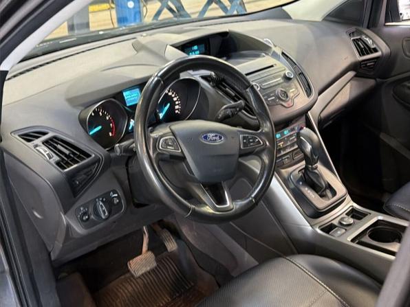 Ford Kuga II Рестайлинг с пробегом 2018 года, цена 1 780 000 рублей, 100000 км, внедорожник, Автокод Объявления