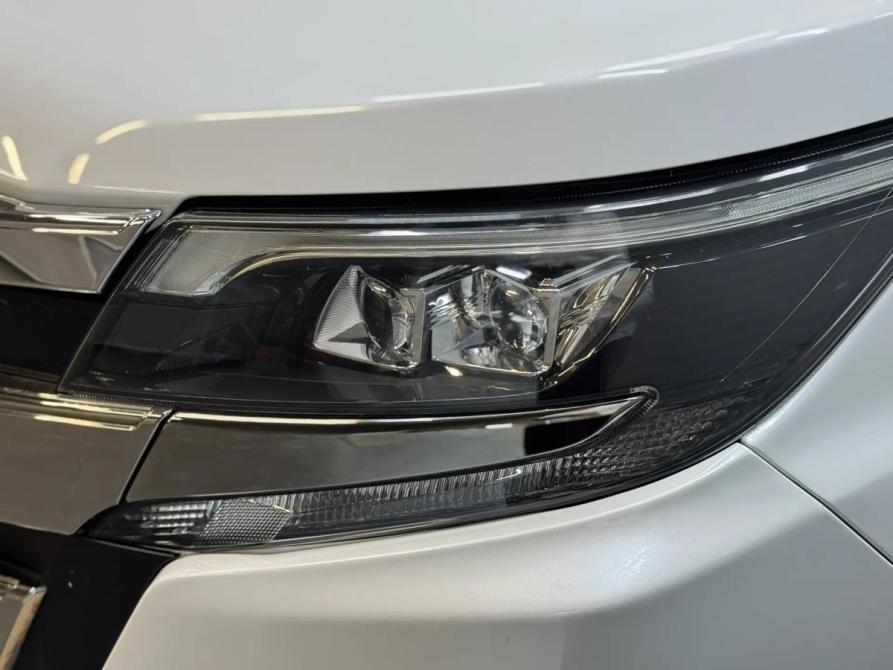Toyota Noah III (R80) Рестайлинг Красноярск  - изображение 6