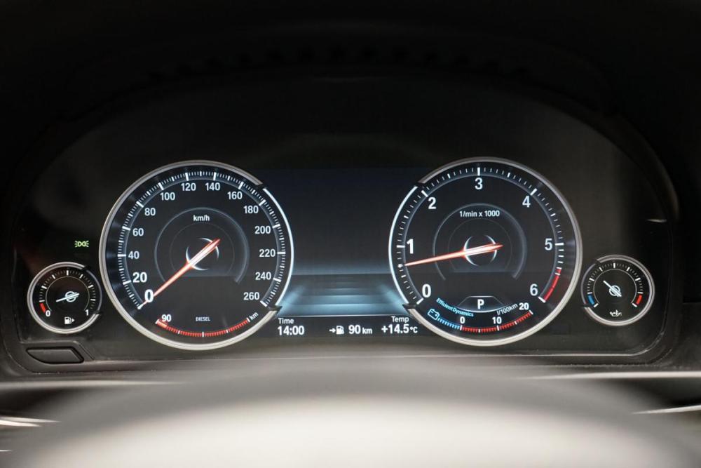 BMW 5 серии VI (F10/F11/F07) Рестайлинг Крым  - изображение 15