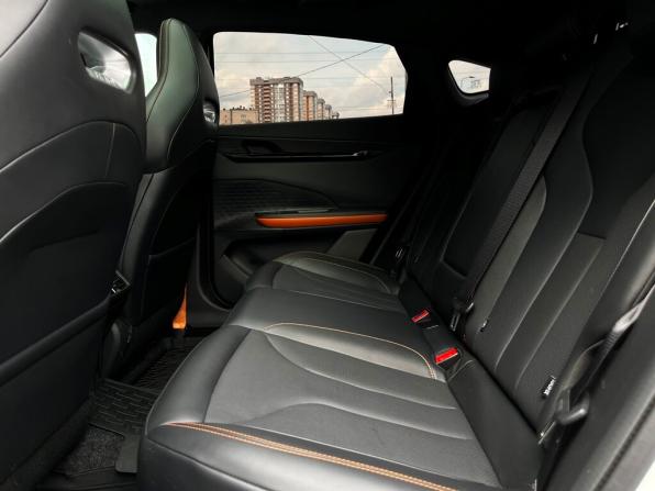 Changan UNI-V I с пробегом 2024 года, цена 2 298 700 рублей, 39596 км, лифтбек, Автокод Объявления