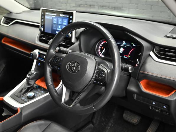 Toyota RAV4 V (XA50) с пробегом 2021 года, цена 3 100 000 рублей, 105313 км, внедорожник, Автокод Объявления