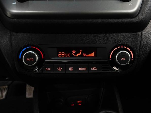 Kia Rio III Рестайлинг с пробегом 2016 года, цена 1 166 000 рублей, 170607 км, седан, Автокод Объявления