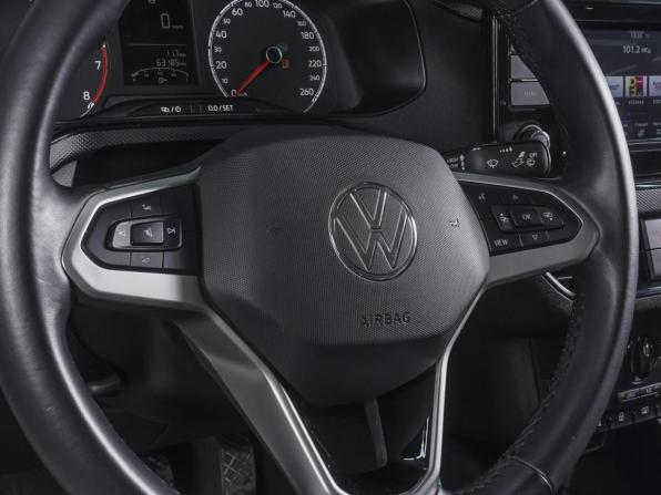 Volkswagen Polo VI с пробегом 2022 года, цена 1 680 000 рублей, 63185 км, лифтбек, Автокод Объявления