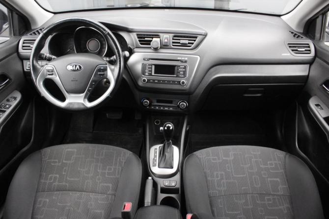 Kia Rio III Рестайлинг с пробегом 2017 года, цена 1 060 000 рублей, 173200 км, хэтчбек, Автокод Объявления