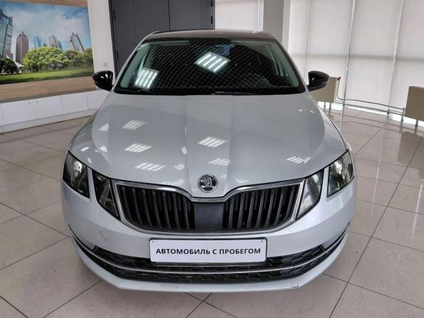 Skoda Octavia III (A7) Рестайлинг с пробегом 2018 года, цена 1 449 000 рублей, 327763 км, лифтбек, Автокод Объявления