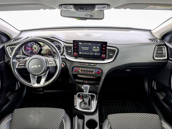 Kia Ceed III Рестайлинг с пробегом 2021 года, цена 2 100 000 рублей, 80578 км, универсал, Автокод Объявления