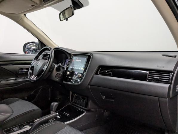 Mitsubishi Outlander III Рестайлинг 3 с пробегом 2021 года, цена 2 500 000 рублей, 90500 км, внедорожник, Автокод Объявления
