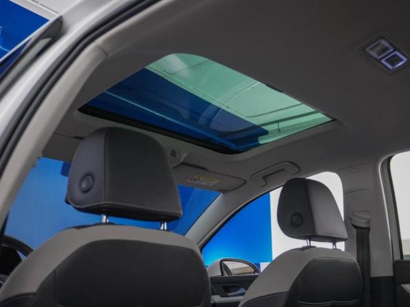 Volkswagen Golf VIII с пробегом 2022 года, цена 2 974 444 рубля, 42612 км, хэтчбек, Автокод Объявления