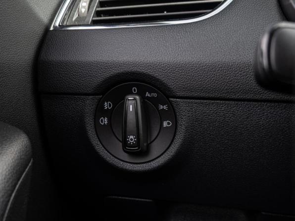 Skoda Octavia III (A7) Рестайлинг с пробегом 2018 года, цена 1 750 000 рублей, 61843 км, лифтбек, Автокод Объявления