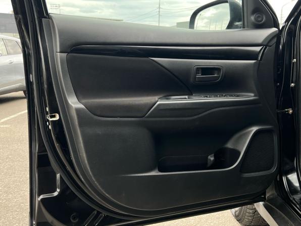 Mitsubishi Outlander III Рестайлинг 3 с пробегом 2019 года, цена 1 637 000 рублей, 308009 км, внедорожник, Автокод Объявления