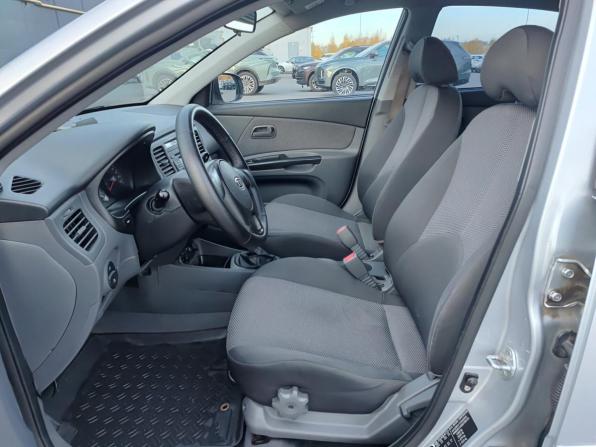 Kia Rio II Рестайлинг с пробегом 2010 года, цена 409 000 рублей, 216495 км, хэтчбек, Автокод Объявления