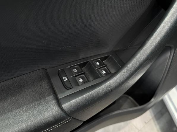 Skoda Rapid I Рестайлинг с пробегом 2018 года, цена 1 200 000 рублей, 140847 км, лифтбек, Автокод Объявления