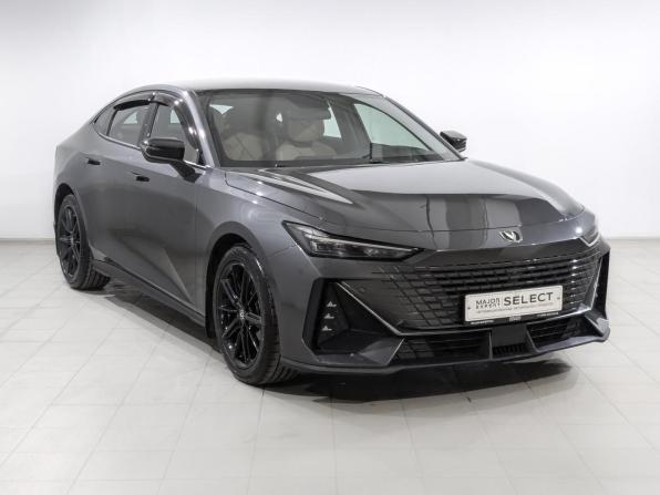 Changan UNI-V I с пробегом 2023 года, цена 2 315 000 рублей, 21518 км, лифтбек, Автокод Объявления