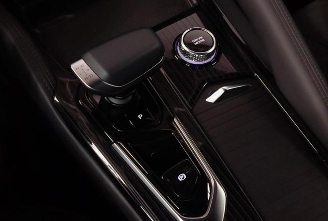 Geely Monjaro I с пробегом 2024 года, цена 3 670 000 рублей, 7703 км, внедорожник, Автокод Объявления