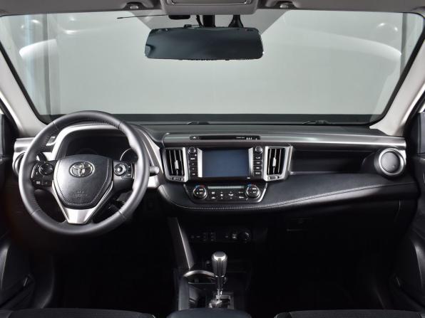 Toyota RAV4 IV (XA40) Рестайлинг с пробегом 2017 года, цена 2 469 995 рублей, 194300 км, внедорожник, Автокод Объявления