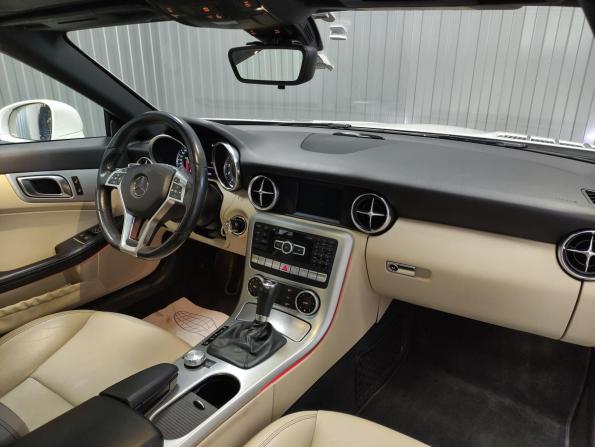 Mercedes-Benz SLK-Класс III (R172) с пробегом 2015 года, цена 1 960 000 рублей, 130000 км, кабриолет, Автокод Объявления
