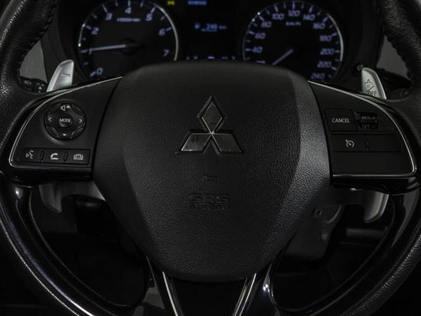 Mitsubishi Outlander III Рестайлинг 3 с пробегом 2019 года, цена 2 499 000 рублей, 77200 км, внедорожник, Автокод Объявления