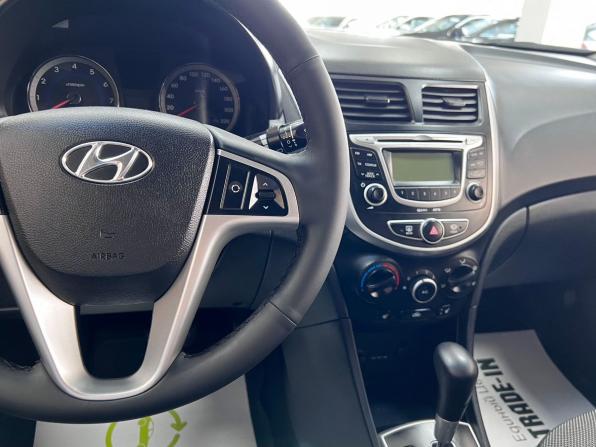 Hyundai Solaris I с пробегом 2013 года, цена 925 000 рублей, 116291 км, седан, Автокод Объявления