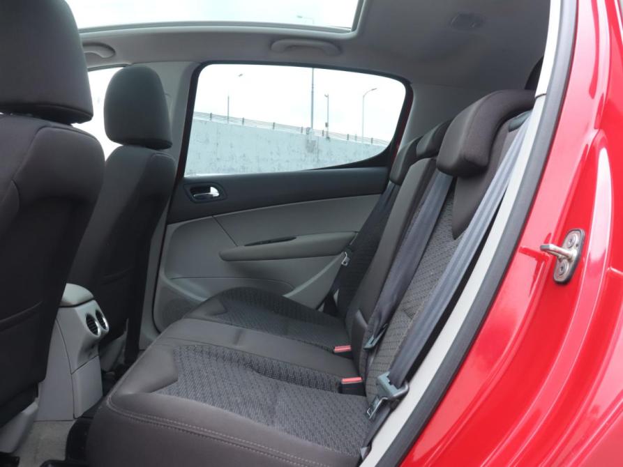 Peugeot 308 I Москва  - изображение 11