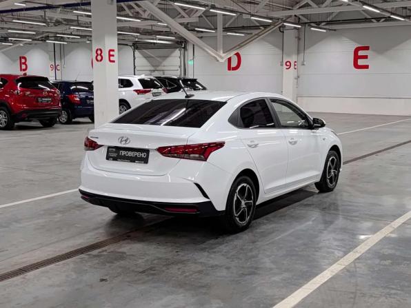 Hyundai Solaris II Рестайлинг с пробегом 2020 года, цена 1 350 000 рублей, 114869 км, седан, Автокод Объявления