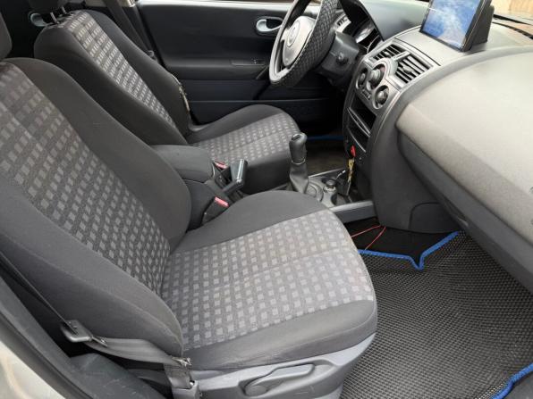 Renault Megane II Рестайлинг с пробегом 2008 года, цена 420 000 рублей, 253849 км, седан, Автокод Объявления