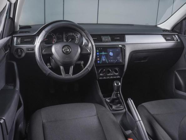 Skoda Rapid I Рестайлинг с пробегом 2019 года, цена 1 079 000 рублей, 240396 км, лифтбек, Автокод Объявления