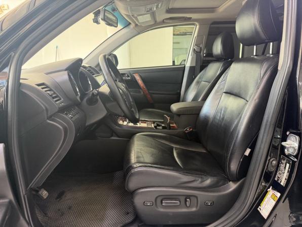 Toyota Highlander II (XU40) Рестайлинг с пробегом 2011 года, цена 1 499 000 рублей, 239754 км, внедорожник, Автокод Объявления