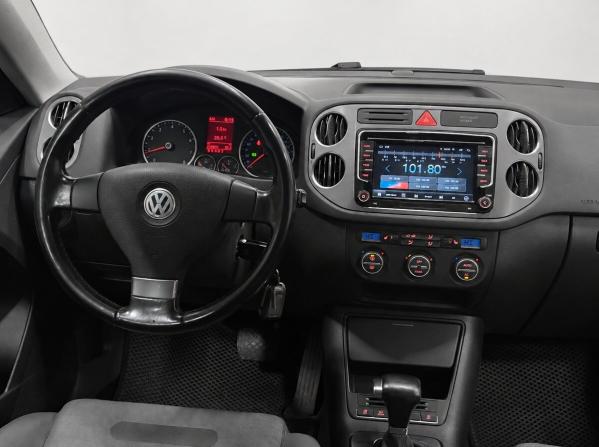 Volkswagen Tiguan I с пробегом 2009 года, цена 999 500 рублей, 204545 км, внедорожник, Автокод Объявления