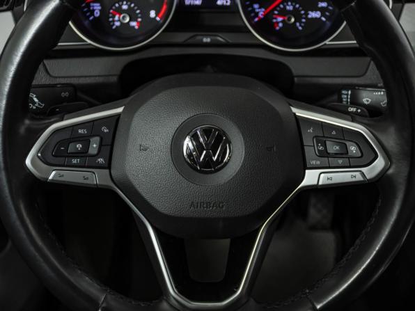 Volkswagen Passat B8 Рестайлинг с пробегом 2019 года, цена 2 178 000 рублей, 171146 км, седан, Автокод Объявления