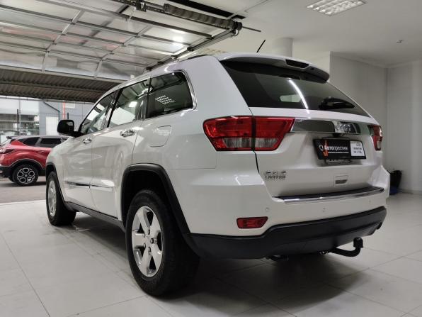 Jeep Grand Cherokee IV (WK2) с пробегом 2012 года, цена 1 695 000 рублей, 212397 км, внедорожник, Автокод Объявления