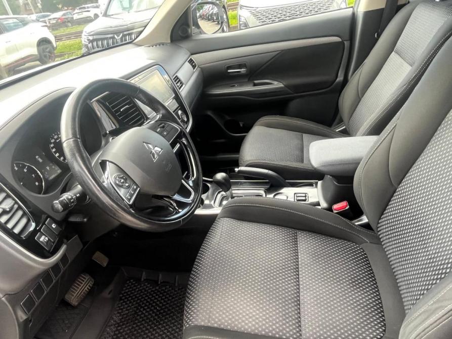 Mitsubishi Outlander III Рестайлинг 2 Санкт-Петербург  - изображение 7