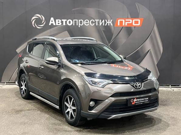 Toyota RAV4 IV (XA40) Рестайлинг с пробегом 2017 года, цена 2 374 000 рублей, 142623 км, внедорожник, Автокод Объявления