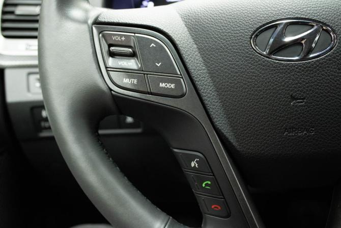Hyundai Santa Fe III Рестайлинг с пробегом 2015 года, цена 2 039 000 рублей, 126137 км, внедорожник, Автокод Объявления