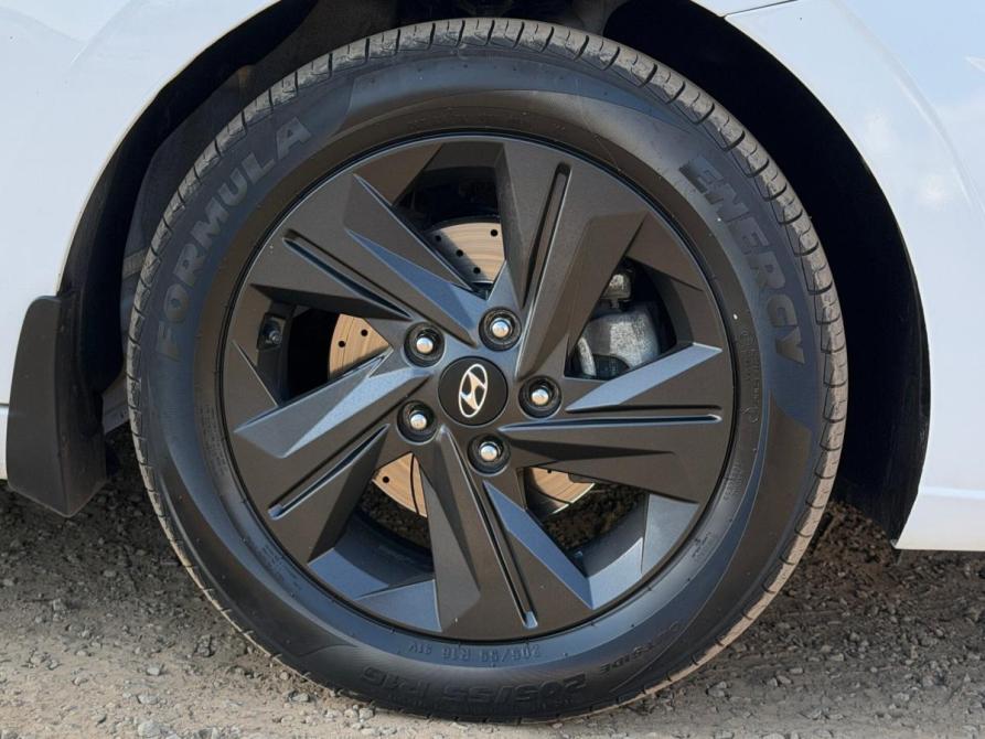 Hyundai Elantra VII (CN7) Набережные Челны  - изображение 12