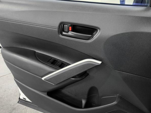 Toyota Corolla Cross I с пробегом 2024 года, цена 2 850 000 рублей, 29725 км, внедорожник, Автокод Объявления