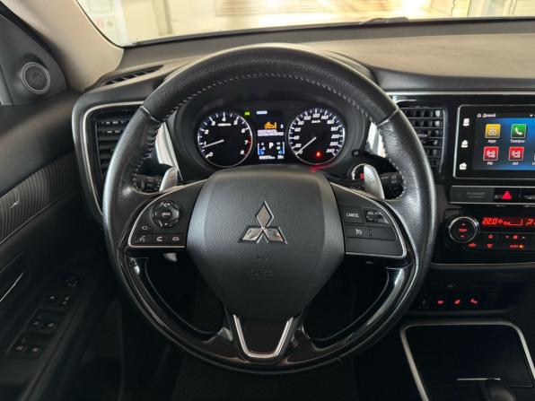Mitsubishi Outlander III Рестайлинг 3 с пробегом 2018 года, цена 2 335 000 рублей, 99359 км, внедорожник, Автокод Объявления