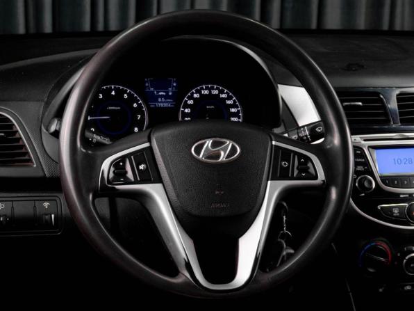 Hyundai Solaris I с пробегом 2011 года, цена 749 000 рублей, 178304 км, седан, Автокод Объявления
