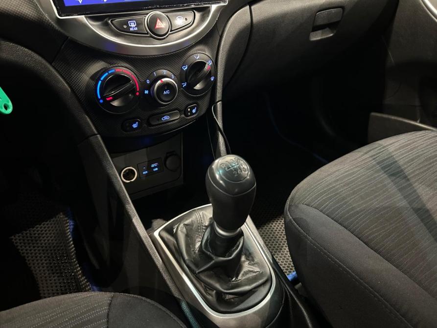 Hyundai Solaris I Рестайлинг Санкт-Петербург  - изображение 19