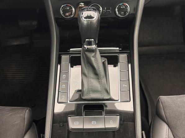 Skoda Superb III с пробегом 2019 года, цена 2 249 000 рублей, 287007 км, универсал, Автокод Объявления