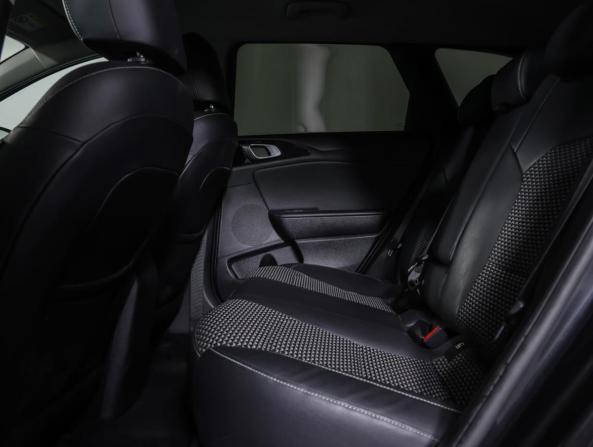 Kia Ceed III Рестайлинг с пробегом 2021 года, цена 1 900 000 рублей, 112629 км, универсал, Автокод Объявления