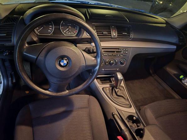 BMW 1 серии I (E81/E82/E87/E88) Рестайлинг с пробегом 2011 года, цена 799 000 рублей, 267460 км, хэтчбек, Автокод Объявления