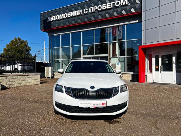 Skoda Octavia III (A7) Рестайлинг с пробегом 2018 года, цена 2 068 000 рублей, 46554 км, лифтбек, Автокод Объявления